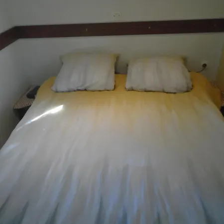 Camping Mobil Dans Parc Residentiel Loisirs *