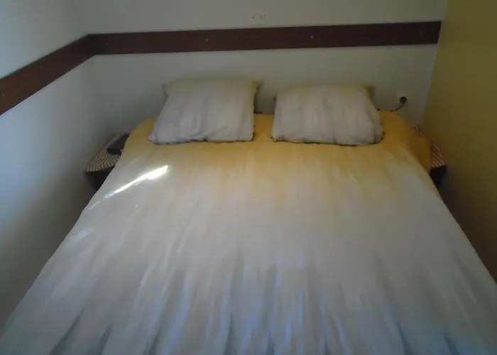 אתר קמפינג Mobil Dans Parc Residentiel Loisirs *